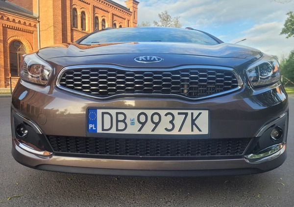 Kia Ceed cena 49900 przebieg: 167000, rok produkcji 2018 z Wałbrzych małe 781